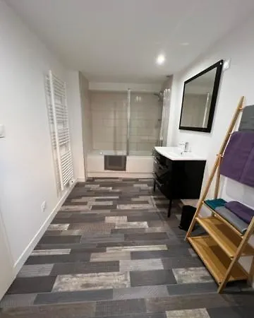 Maison Centre De 度假居 *